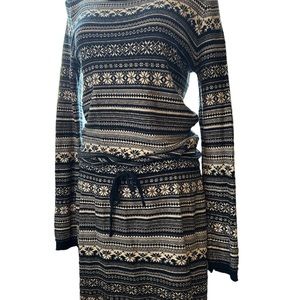 Super cute sweater dress, long sleeve lighter weight with drawstring waist.